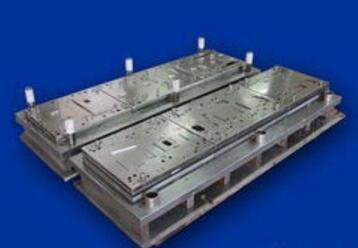 國內(nèi)外精密級進模比較